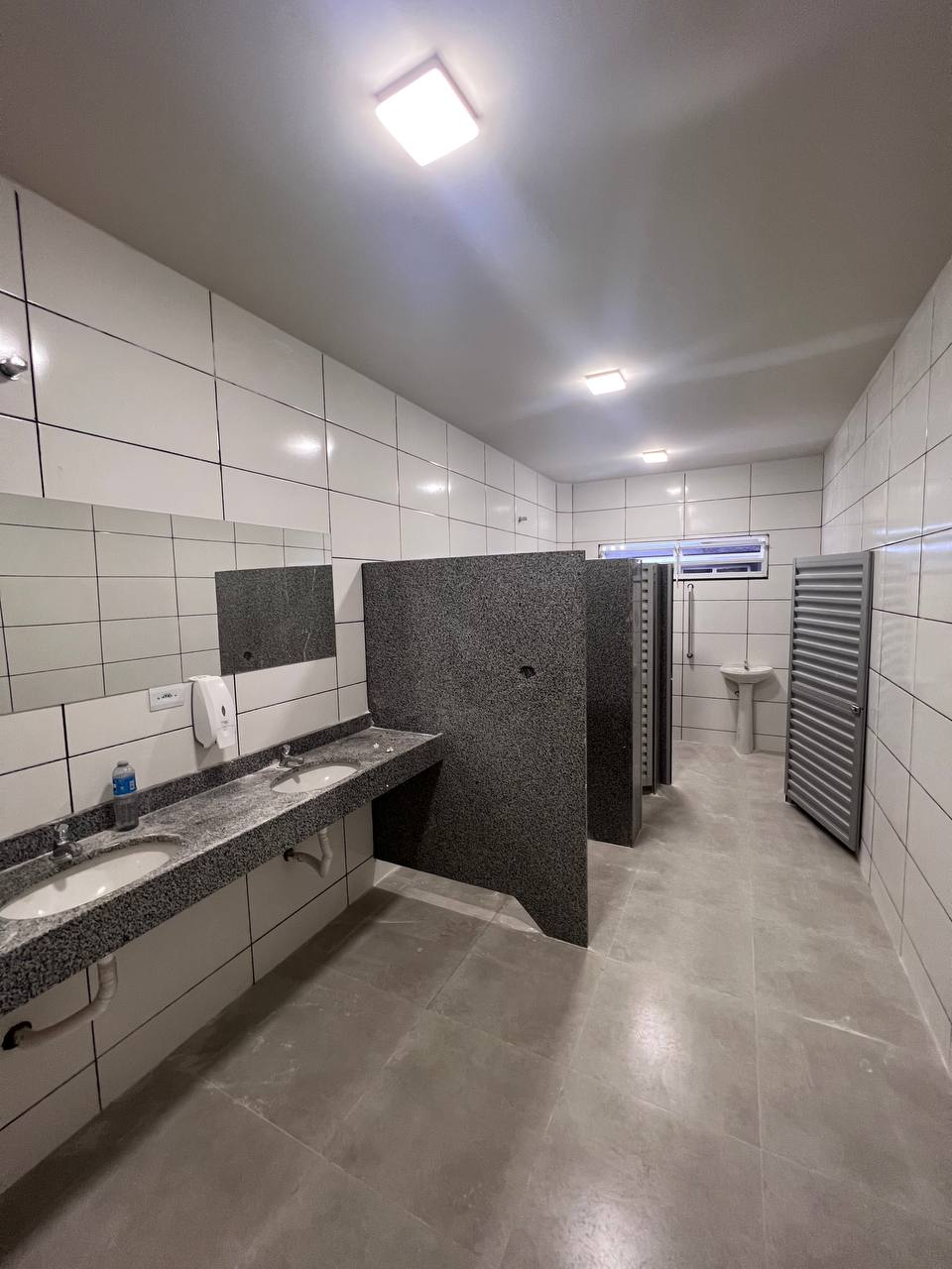 photo_5154811219310390043_y